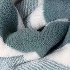 8-Piece Luxury Bath Towel Set in Plush Coral Fleece – Quick-Drying, Soft, Machine Washable Towels for Everyday Use 3