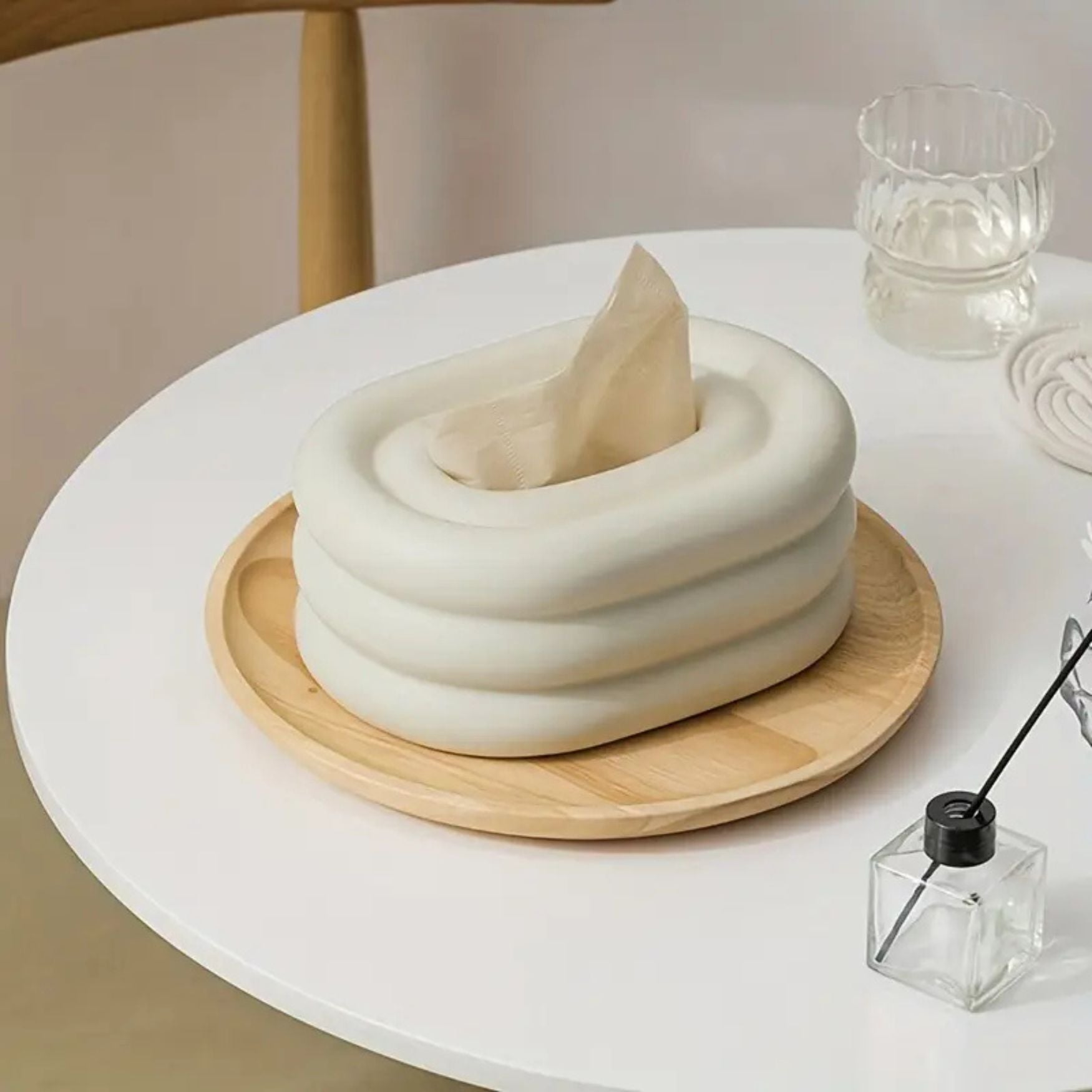 Ceramic Tissue Box Holder - Elegant Cover for Home Decor & Versatile Use 2