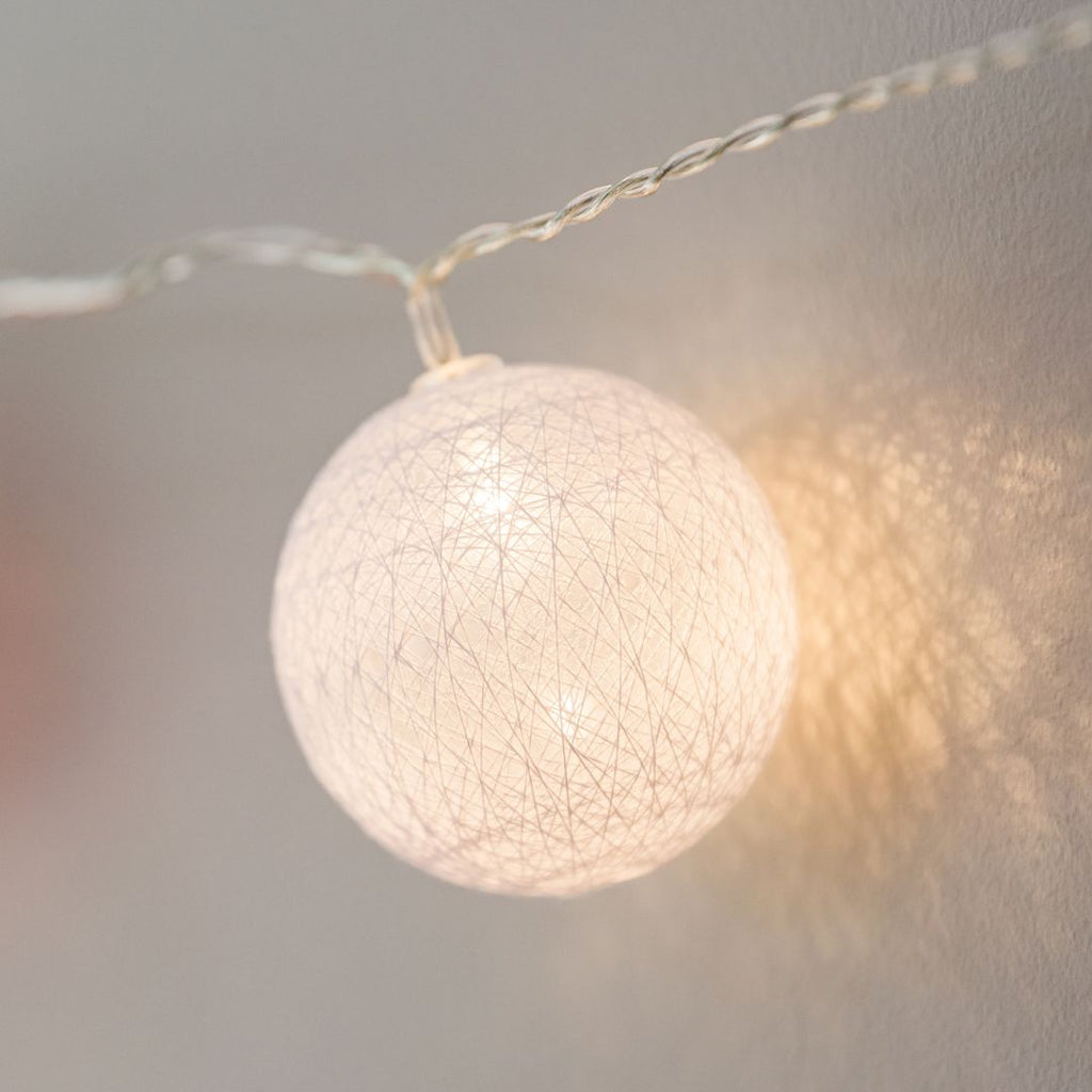 Cotton Ball Fairy Lights - Cozy 3m LED Glow in Soft Pink, White & Red 5
