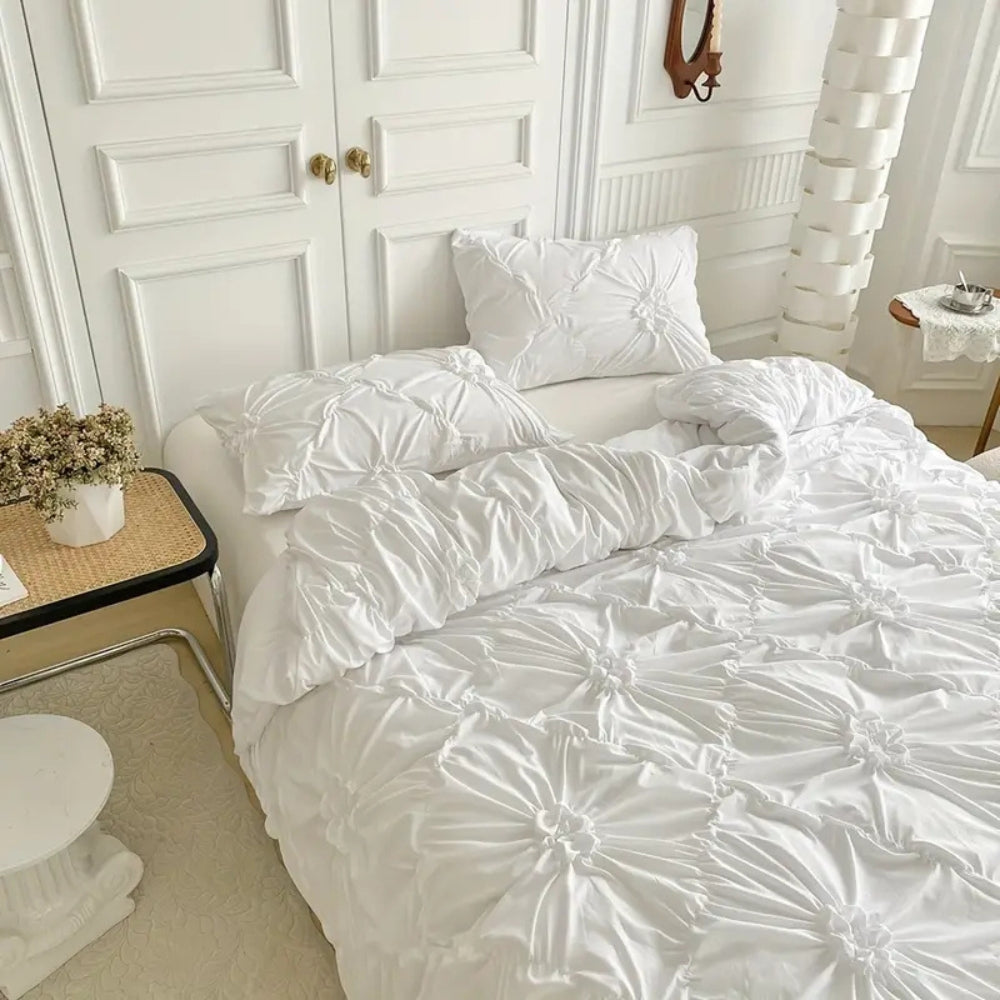 Duvet Cover Set - Pinch Pleat Floral Design with Secure Fit & Soft Fabric 1
