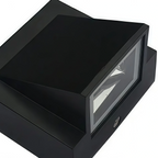 Industrial Outdoor Wall Lamp - Durable Metal Design, IP65 Rated 5