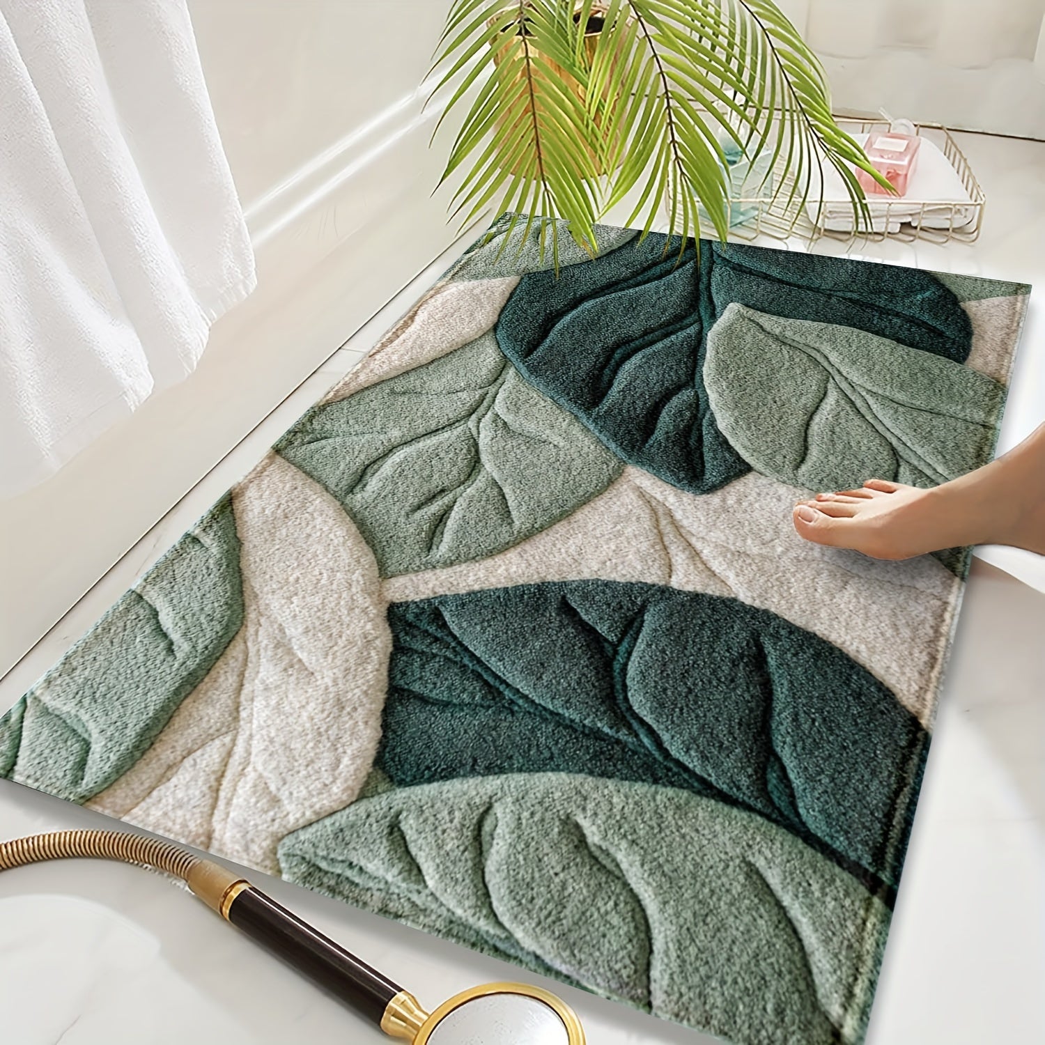 Leaf Bath Mat - Soft Microfiber, Absorbent & Non-Slip Design 1