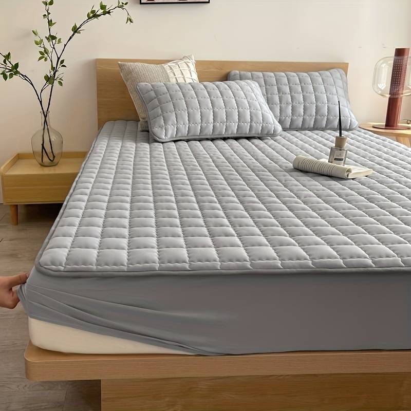 Luxury Soft Breathable Waterproof Mattress Protector Queen – Hygienic Mattress Cover for Ultimate Comfort and Sleep Quality 1