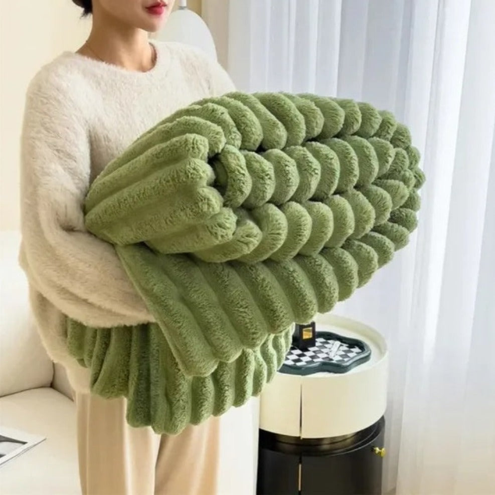 Ultra-Soft Cloud Blanket Ð Luxury Plush Throw for Warmth & Everyday Comfort 5