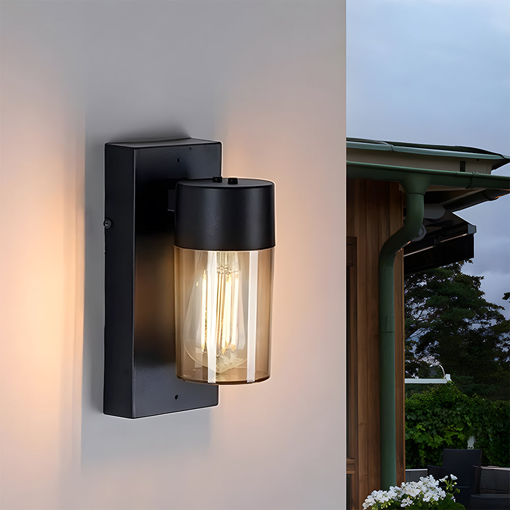 Modern Outdoor Wall Lamp - Sleek IP65 Waterproof Design for Patios 1