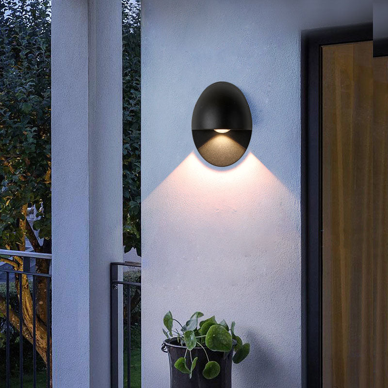 Modern Outdoor Wall Sconce - Durable Aluminum, Warm LED Light 4