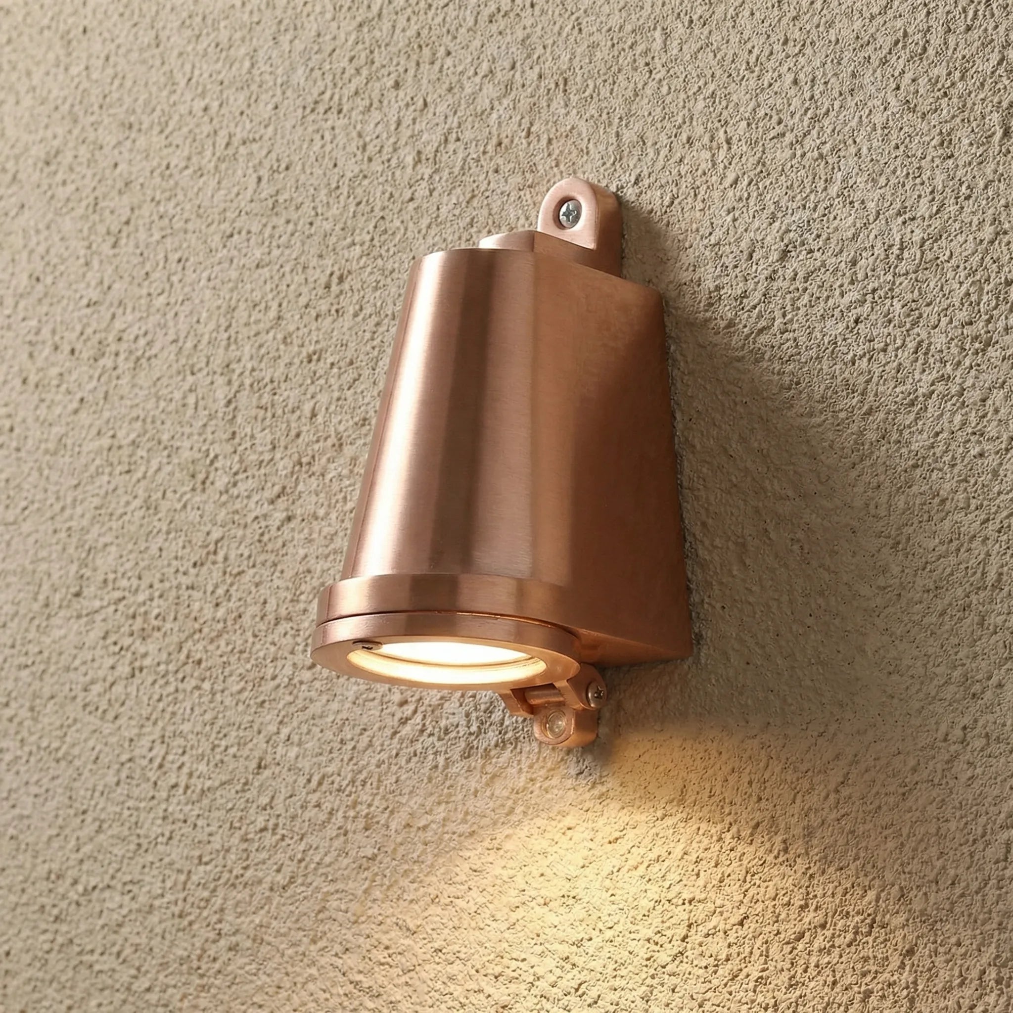 Modern Outdoor Wall Sconce - Durable Metal, Warm Focused Light 5