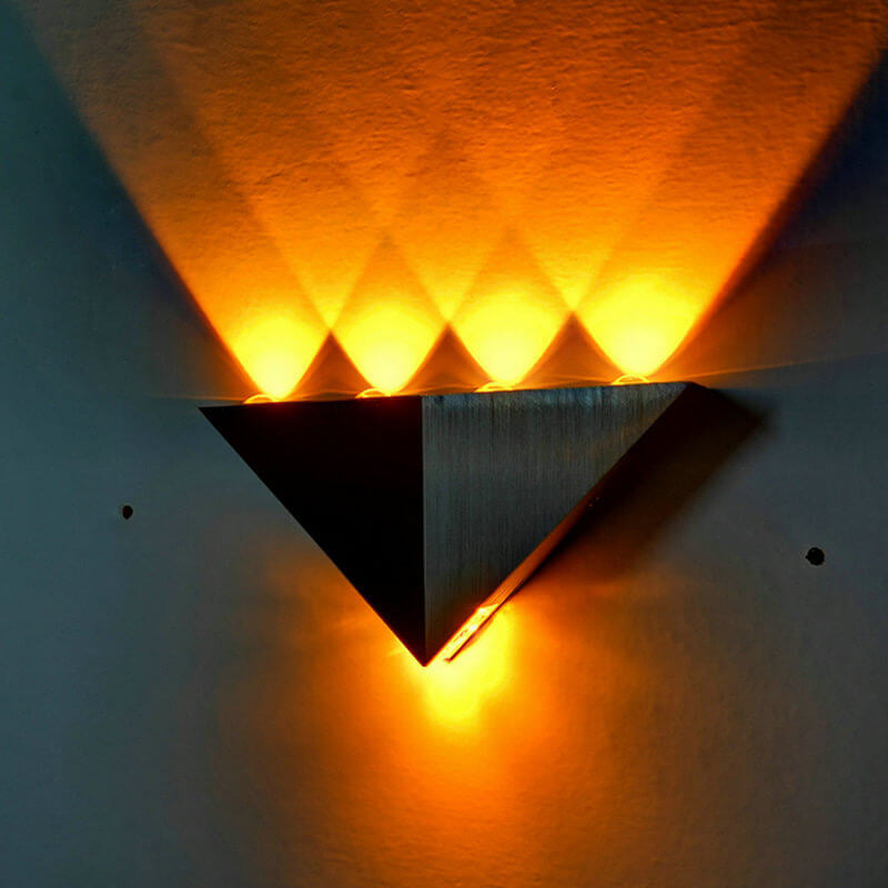 Modern Triangle Pyramid Wall Sconce Lamp – LED Wall Lighting in Black and White, Energy-Efficient Aluminum and Acrylic Design 3