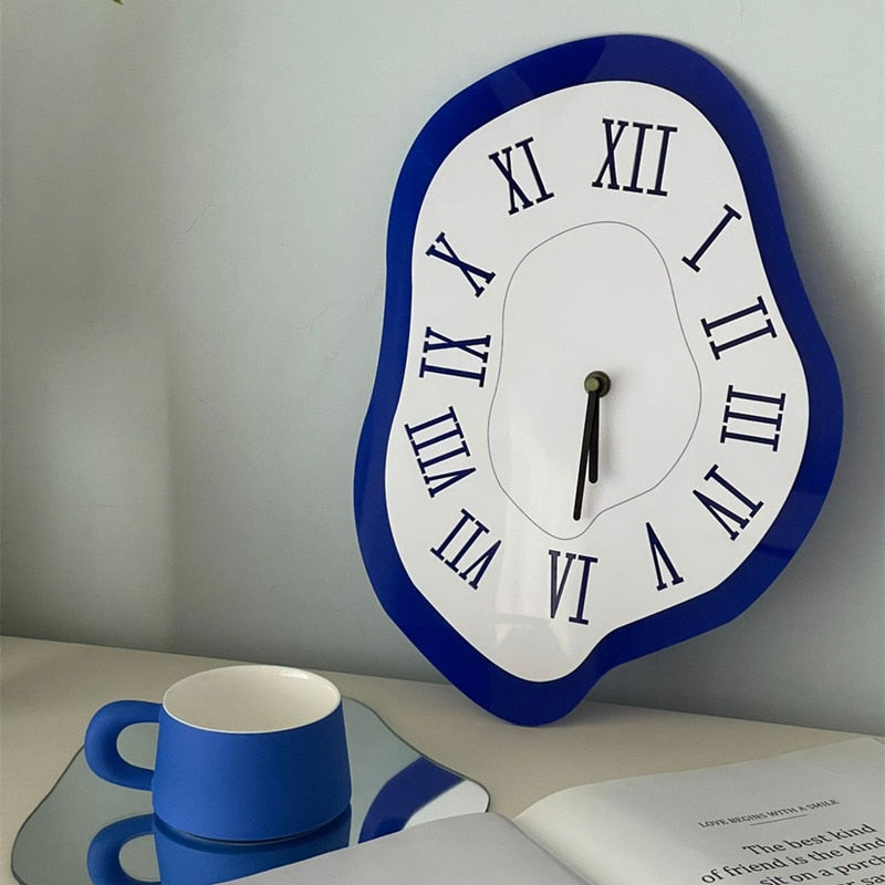 Modern Wall Clock Decor – Unique Irregular Acrylic Design in Black, Blue, and Multicolor – Artistic Timepiece for Home Interiors 2