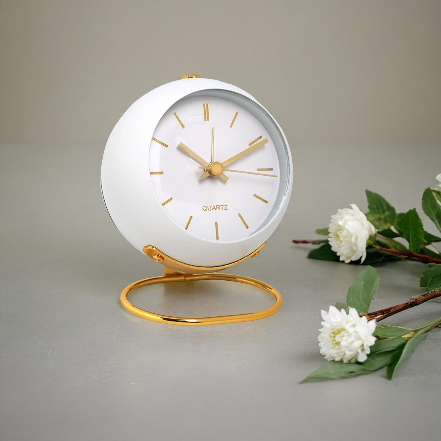 Nordic Analog Desk Clock - Stylish and Compact Timepiece 2