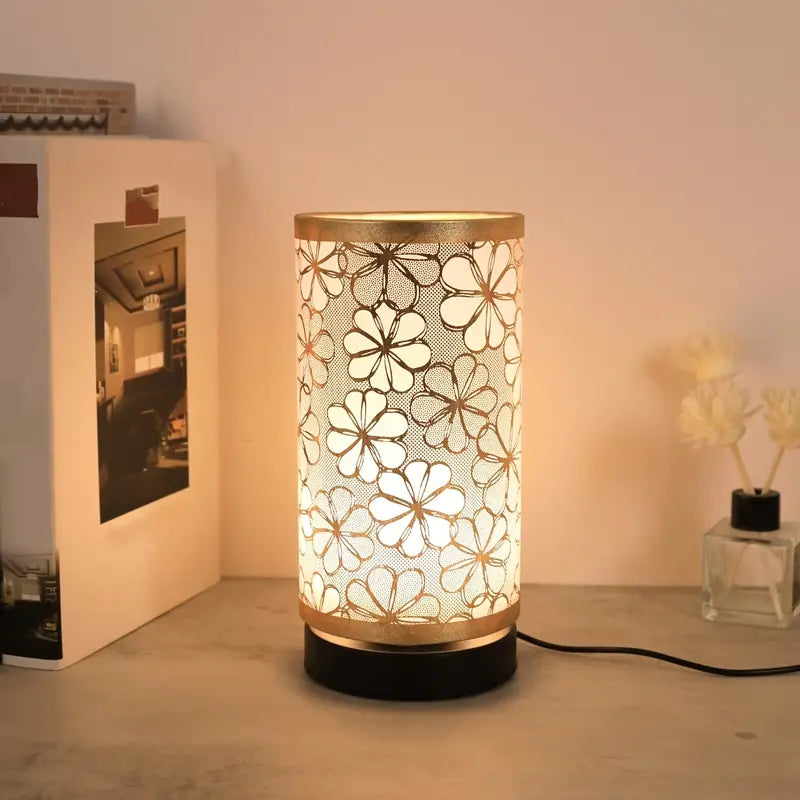 Nordic Vintage Table Lamp - USB Powered, Sunflower Shade for Bedroom & Desk 0