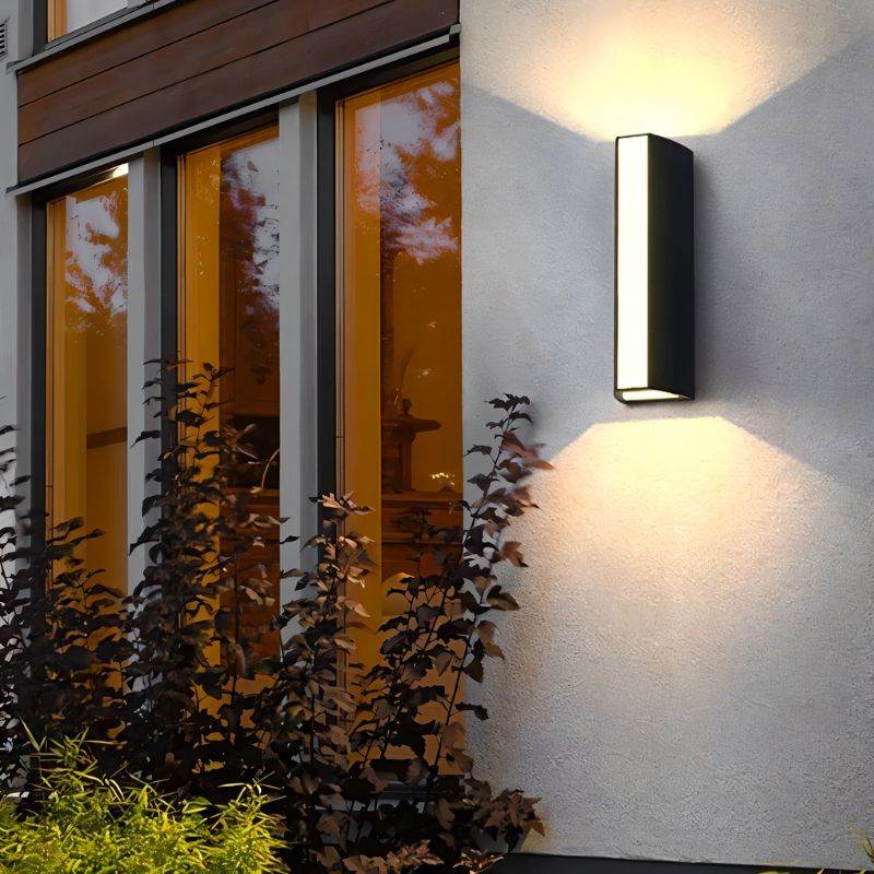 Outdoor Wall Lamp - Durable Waterproof Design & Warm Illumination 3