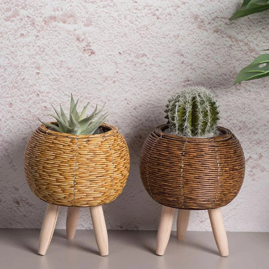 Puck Plant Pot - Lightweight, Durable Design for Indoor & Outdoor Use 1