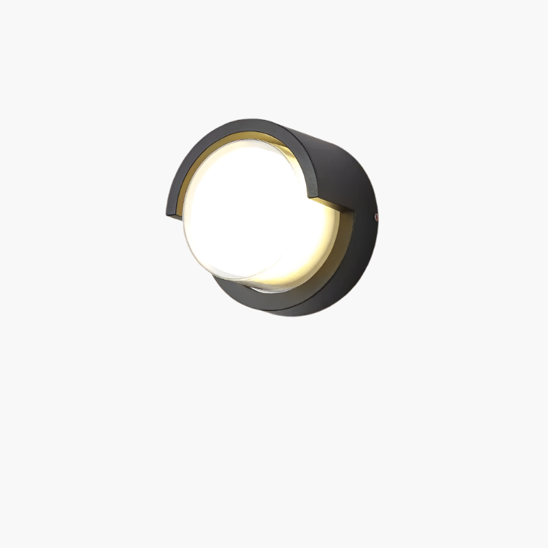 Wall-mounted outdoor light fixture 5