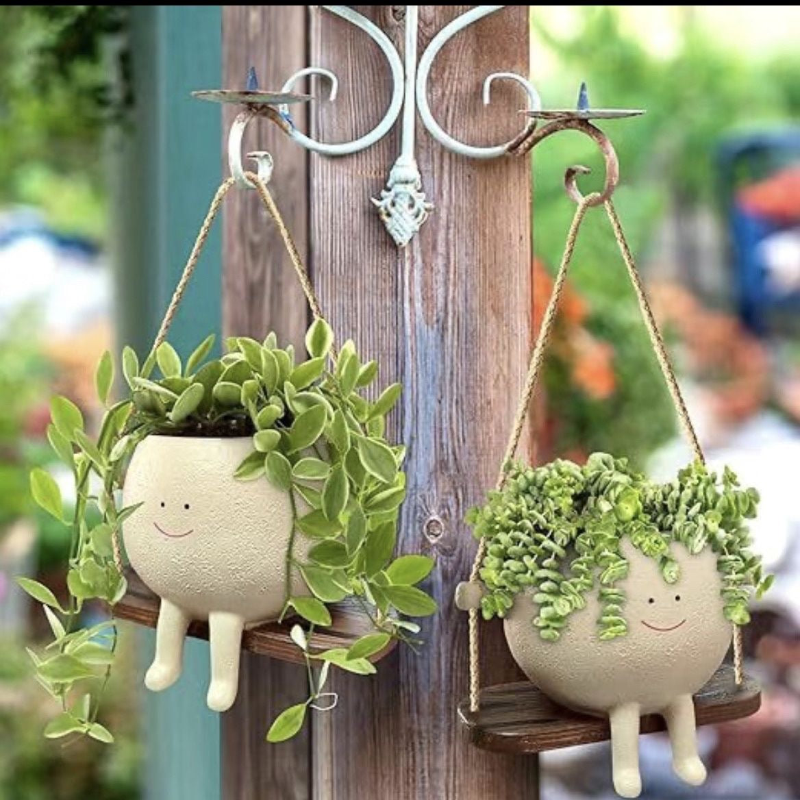 Smiley Face Hanging Planter - Whimsical Indoor & Outdoor Plant Holder 1