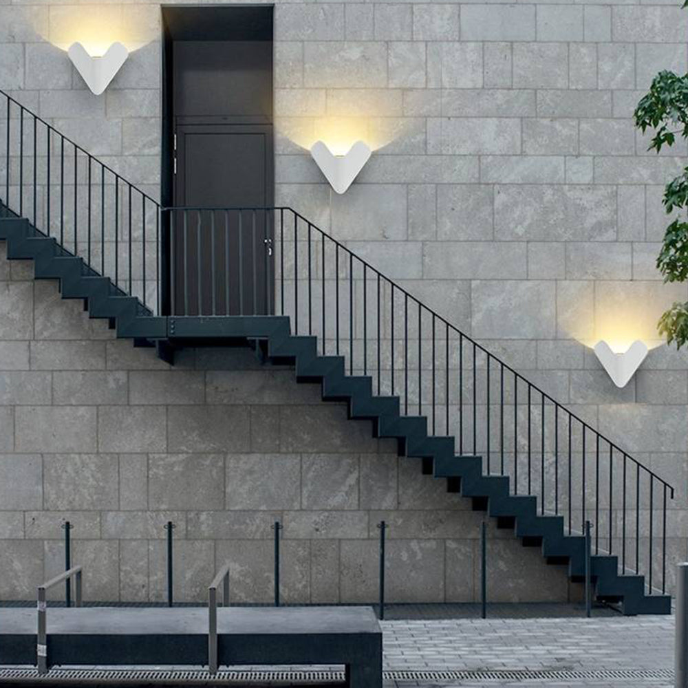 Triangle Outdoor Wall Lamp - Weatherproof Modern Outdoor Wall Lights 4