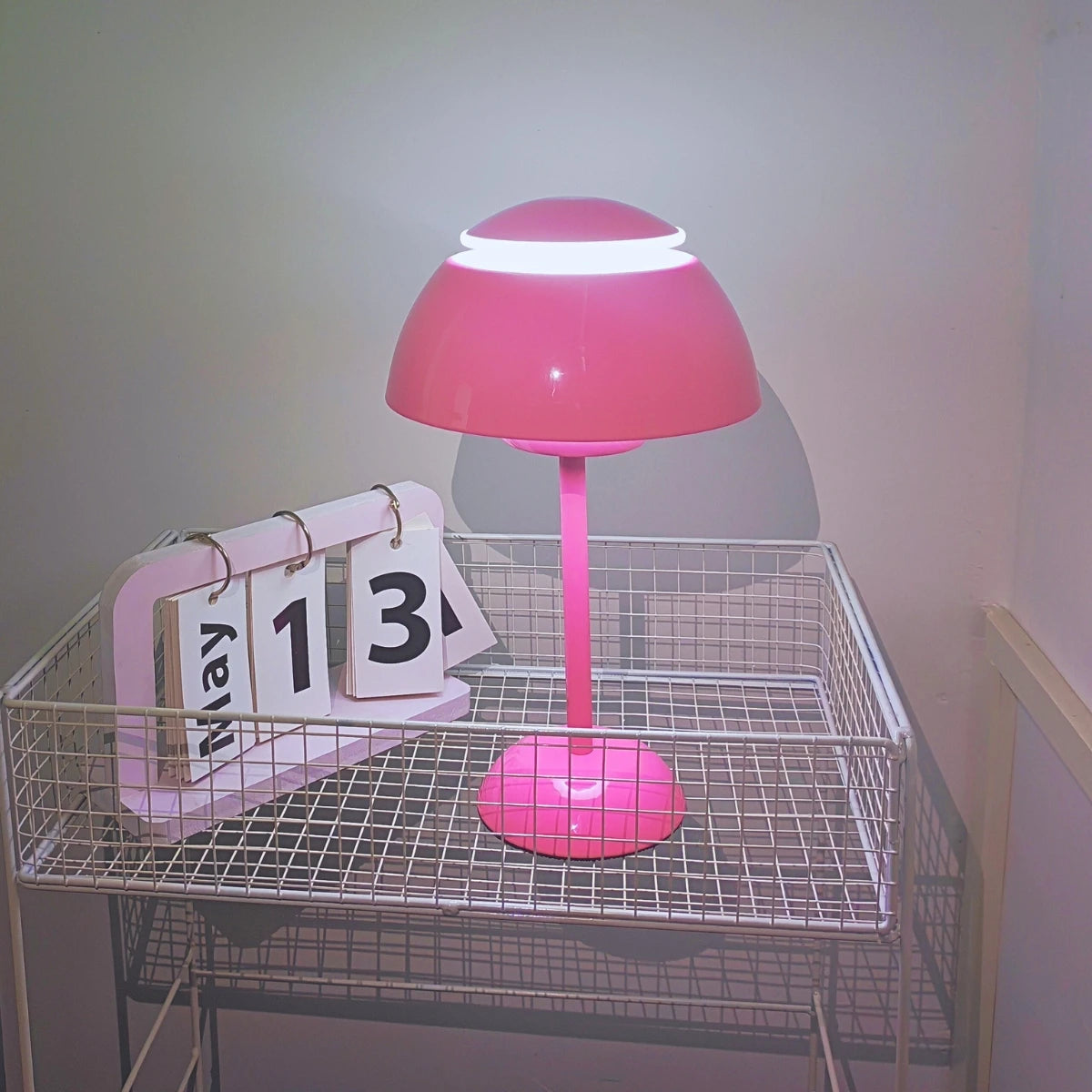 USB Touch Mushroom Table Lamp - Dimmable Tri-Color Lighting for Bedside & Desk 1
