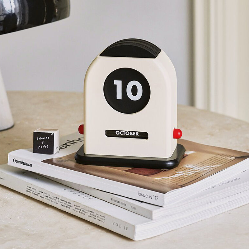 Wooden Desk Calendar - Stylish & Compact Perpetual Organizer with 16 Inserts 4