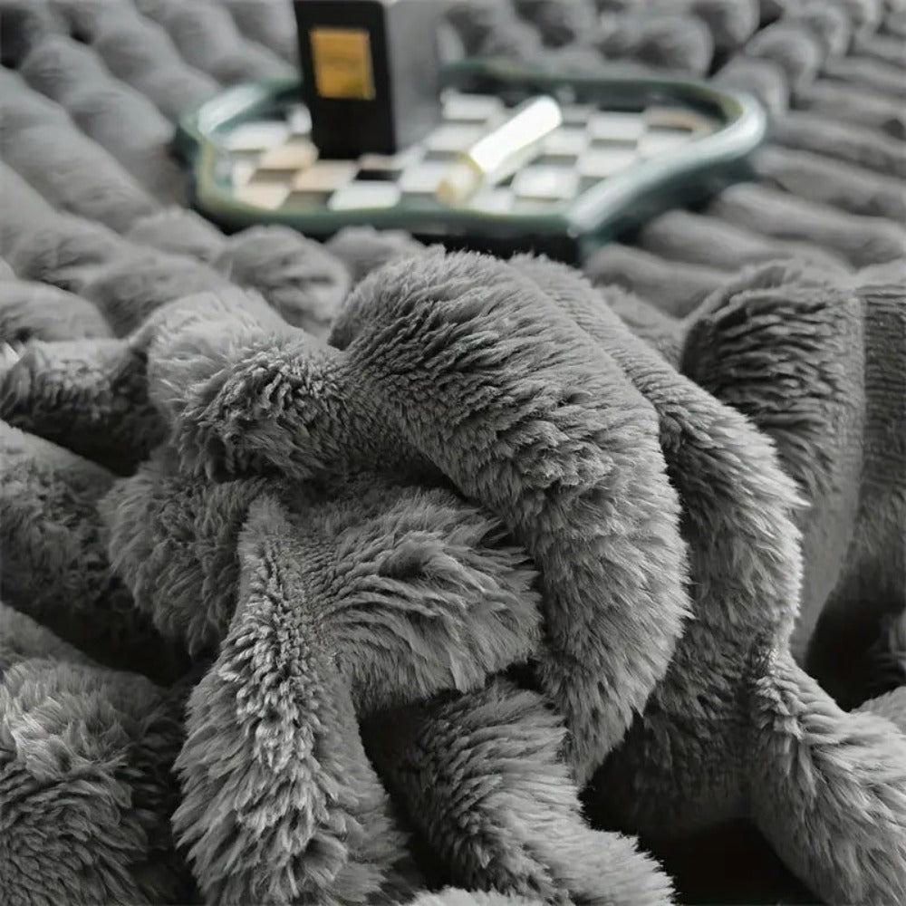 Ultra-Soft Cloud Blanket Ð Luxury Plush Throw for Warmth & Everyday Comfort 4