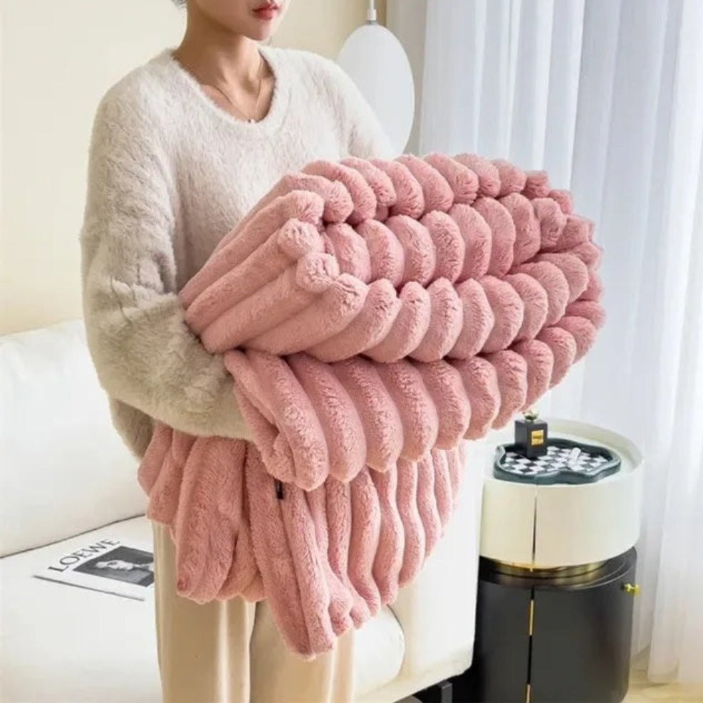 Ultra-Soft Cloud Blanket Ð Luxury Plush Throw for Warmth & Everyday Comfort 10